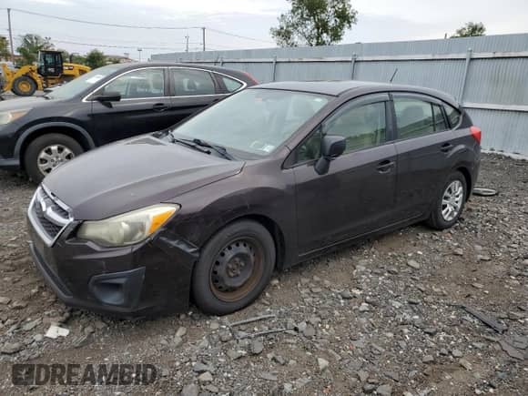 2012 Subaru Impreza 2.0i z VIN JF1GPAA69CH211471, wystawiony jako Copart lot #82162825 z przebiegiem 127 317 mil mil oraz Czysty tytuł • Clean title. Historia ofert i sprzedaży dostępna na DreamBid. Obrazek 1.