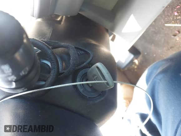 2011 Honda Pilot LX with VIN 5FNYF3H2XBB010368, listed as a IAAI auction lot 43209773 with 208,973 mi miles and . Bid and sale history available at DreamBid. Image 11.