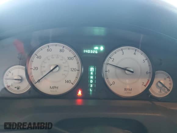 2007 Chrysler 300 with VIN 2C3KA43R37H785728, listed as a Copart auction lot 82369005 with 140,326 mi miles and Salvage title. Bid and sale history available at DreamBid. Image 9.