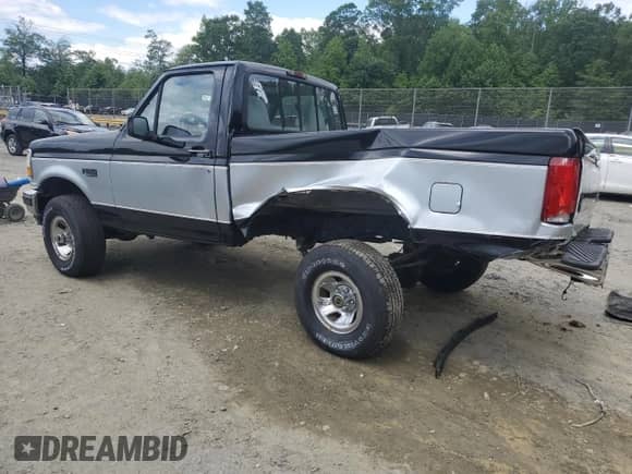 1996 Ford F-150 с VIN 1FTEF14YXTLA67265, выставлен на аукционе Copart как лот 58006275 с пробегом 218 821 миль миль и Списание • Salvage title. История ставок и продаж доступна на DreamBid. Изображение 2.