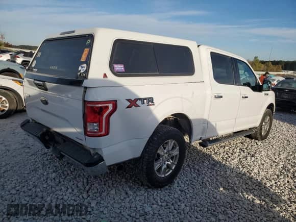 2016 Ford F-150 XLT z VIN 1FTEW1E85GKF28270, wystawiony jako Copart lot #84912875 z przebiegiem 221 513 mil mil oraz Czysty tytuł • Clean title. Historia ofert i sprzedaży dostępna na DreamBid. Obrazek 3.