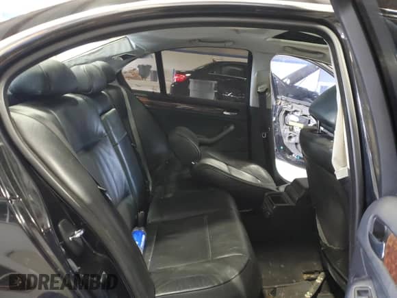 2005 BMW 3 Series 330xi с VIN WBAEW53415PN38590, выставлен на аукционе Copart как лот 55627045 с пробегом 233 306 миль миль и Списание • Salvage title. История ставок и продаж доступна на DreamBid. Изображение 10.