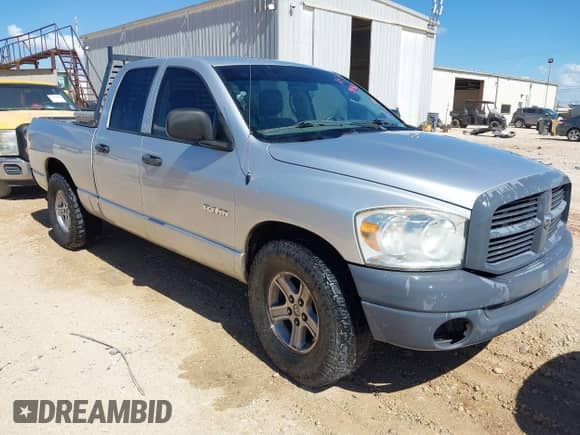 2008 Dodge 1500 SLT with VIN 1D7HA18N08S520985, listed as a IAAI auction lot 43359660 with 264,863 mi miles and . Bid and sale history available at DreamBid. Image 1.