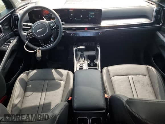 2025 Kia Sorento X-Line EX z VIN 5XYRHDJF0SG375779, wystawiony jako Copart lot #80124515 z przebiegiem 1 309 mil mil oraz Szkoda całkowita • Salvage title. Historia ofert i sprzedaży dostępna na DreamBid. Obrazek 8.