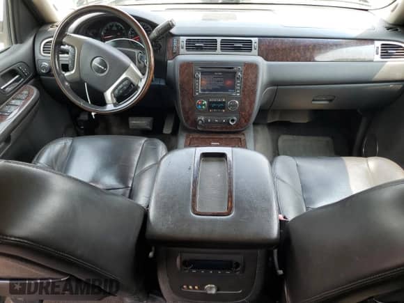 2009 GMC Sierra 1500 z VIN 3GTEK13279G163983, wystawiony jako Copart lot #64400815 z przebiegiem 325 209 mil mil oraz Czysty tytuł • Clean title. Historia ofert i sprzedaży dostępna na DreamBid. Obrazek 8.