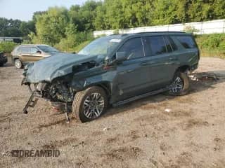 2025 Chevrolet Tahoe Z71 with VIN 1GNS6PRD9SR204663, listed as a Copart auction lot 68784975 with 10,238 mi miles and Non repairable. Bid and sale history available at DreamBid. Image 1.