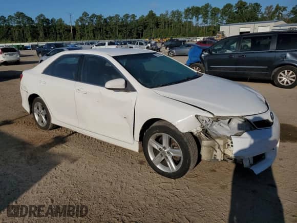 2014 Toyota Camry L with VIN 4T1BF1FK5EU414120, listed as a Copart auction lot 80373665 with 289,260 mi miles and Salvage title. Bid and sale history available at DreamBid. Image 4.