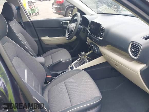 2025 Hyundai Venue SEL с VIN KMHRC8A3XSU370482, выставлен на аукционе IAAI как лот 42177979 с пробегом 413 миль миль и . История ставок и продаж доступна на DreamBid. Изображение 5.