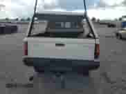 1997 Toyota Tacoma z VIN 4TAWN72N9VZ220491, wystawiony jako Copart lot #56366725 z przebiegiem 323 755 mil mil oraz Szkoda całkowita • Salvage title. Historia ofert i sprzedaży dostępna na DreamBid. Obrazek 6.