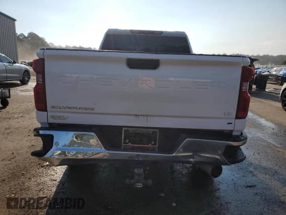 2024 Chevrolet Silverado 2500HD LT with VIN 2GC4YNEY8R1212670, listed as a Copart auction lot 80439575 with 80,662 mi miles and Salvage title. Bid and sale history available at DreamBid. Image 6.