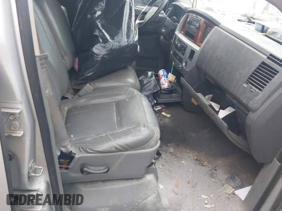 2007 Dodge 1500 SLT с VIN 1D7HA18287S251218, выставлен на аукционе IAAI как лот 41123481 с пробегом 312 345 миль миль и . История ставок и продаж доступна на DreamBid. Изображение 5.