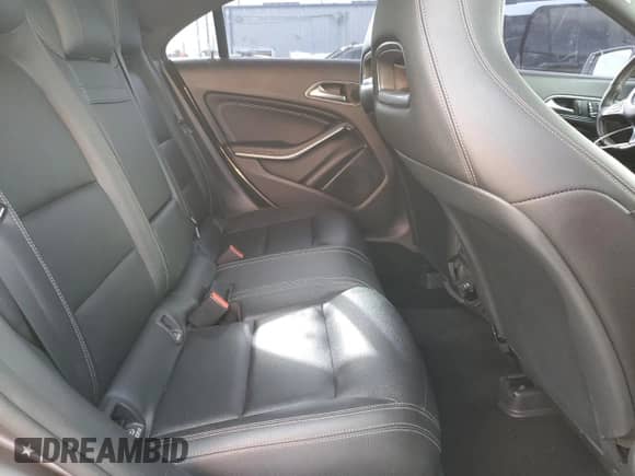 2018 Mercedes-Benz CLA 250 с VIN WDDSJ4EB0JN617528, выставлен на аукционе Copart как лот 84625835 с пробегом 100 302 миль миль и На запчасти • Non repairable. История ставок и продаж доступна на DreamBid. Изображение 10.