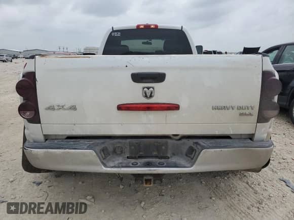 2007 Dodge RAM z VIN 3D7ML48A37G826804, wystawiony jako Copart lot #51438095 z przebiegiem 366 007 mil mil oraz Czysty tytuł • Clean title. Historia ofert i sprzedaży dostępna na DreamBid. Obrazek 6.