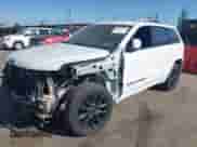 2018 Jeep Grand Cherokee Altitude z VIN 1C4RJFAG1JC173206, wystawiony jako IAAI lot #42938306 z przebiegiem 182 866 mil mil oraz . Historia ofert i sprzedaży dostępna na DreamBid. Obrazek 2.