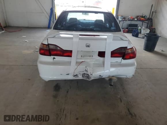 2000 Honda Accord EX with VIN 1HGCG5668YA119262, listed as a Copart auction lot 69171125 with 162,257 mi miles and Salvage title. Bid and sale history available at DreamBid. Image 6.