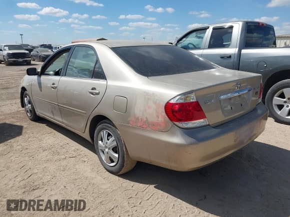2006 Toyota Camry STD with VIN 4T1BE32K46U140544, listed as a IAAI auction lot 43478995 with 228,658 mi miles and . Bid and sale history available at DreamBid. Image 3.