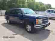 1993 Chevrolet Suburban с VIN 1GNFK16K6PJ387023, выставлен на аукционе IAAI как лот 42402770 с пробегом 215 888 миль миль и . История ставок и продаж доступна на DreamBid. Изображение 1.