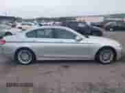 2012 BMW 5 Series 535i xDrive с VIN WBAFU7C53CDU64151, выставлен на аукционе IAAI как лот 42871372 с пробегом 84 586 миль миль и . История ставок и продаж доступна на DreamBid. Изображение 13.