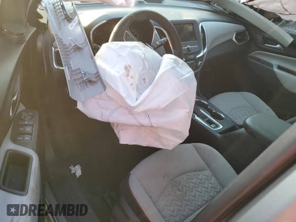 2023 Chevrolet Equinox LS with VIN 3GNAXHEG9PL117794, listed as a Copart auction lot 81671085 with 102,070 mi miles and Clean title. Bid and sale history available at DreamBid. Image 8.