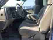 2004 Chevrolet Silverado 1500 Work Truck z VIN 1GCEC14X54Z131159, wystawiony jako Copart lot #50174095 z przebiegiem 61 774 mil mil oraz Szkoda całkowita • Salvage title. Historia ofert i sprzedaży dostępna na DreamBid. Obrazek 7.