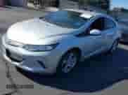 2017 Chevrolet Volt LT z VIN 1G1RC6S59HU212998, wystawiony jako IAAI lot #43341103 z przebiegiem 138 452 mil mil oraz . Historia ofert i sprzedaży dostępna na DreamBid. Obrazek 2.