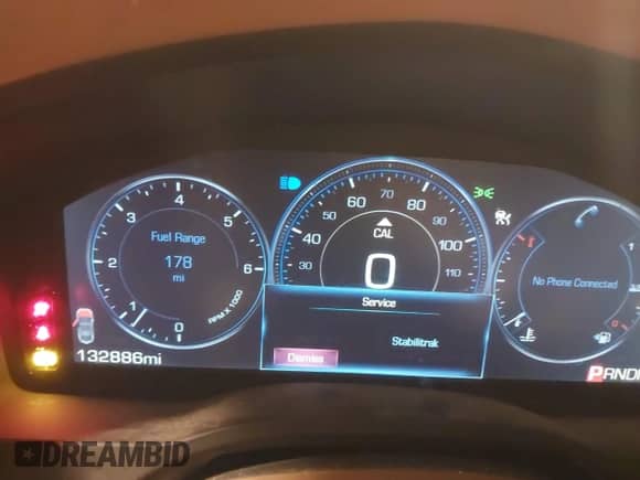 2015 Cadillac Escalade Platinum z VIN 1GYS4PKJ7FR594810, wystawiony jako IAAI lot #41246236 z przebiegiem 132 886 mil mil oraz . Historia ofert i sprzedaży dostępna na DreamBid. Obrazek 7.