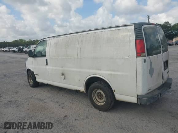 1998 Chevrolet Express Cargo z VIN 1GCFG15WXW1013981, wystawiony jako IAAI lot #42067738 z przebiegiem 265 287 mil mil oraz . Historia ofert i sprzedaży dostępna na DreamBid. Obrazek 3.