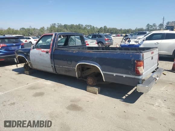 1989 Dodge Dakota S с VIN 1B7FL26X5KS067170, выставлен на аукционе Copart как лот 46698715 с пробегом 141 091 миль миль и Списание • Salvage title. История ставок и продаж доступна на DreamBid. Изображение 2.
