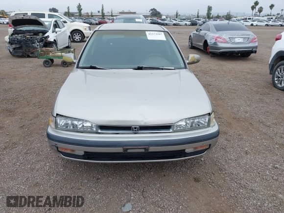 1991 Honda Accord LX z VIN JHMCB7655MC000372, wystawiony jako IAAI lot #42372597 z przebiegiem 153 129 mil mil oraz . Historia ofert i sprzedaży dostępna na DreamBid. Obrazek 12.
