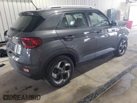 2024 Hyundai Venue SEL с VIN KMHRC8A30RU330390, выставлен на аукционе Copart как лот 71458695 с пробегом 15 028 миль миль и Списание • Salvage title. История ставок и продаж доступна на DreamBid. Изображение 3.