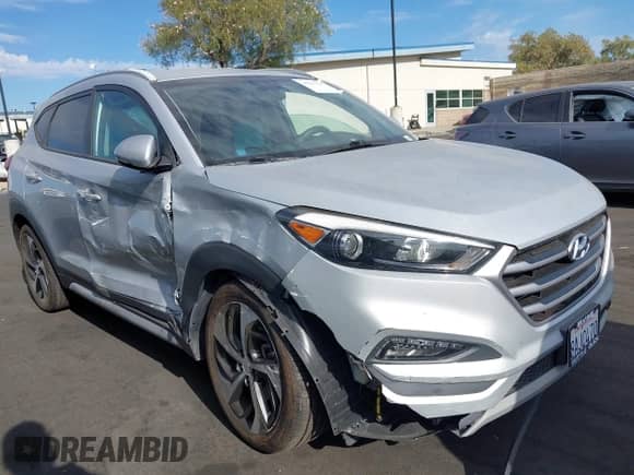 2017 Hyundai Tucson Limited с VIN KM8J33A24HU553506, выставлен на аукционе IAAI как лот 43021761 с пробегом 40 772 миль миль и . История ставок и продаж доступна на DreamBid. Изображение 6.