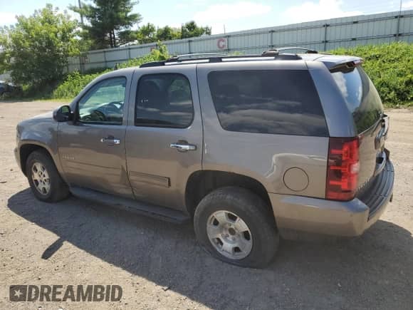 2011 Chevrolet Tahoe LS с VIN 1GNSKAE08BR249234, выставлен на аукционе Copart как лот 64894885 с пробегом 273 379 миль миль и Чистый • Clean title. История ставок и продаж доступна на DreamBid. Изображение 2.