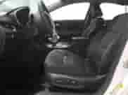 2023 Chevrolet Malibu LT z VIN 1G1ZD5ST7PF177984, wystawiony jako Copart lot #82151245 z przebiegiem Nie podano mil oraz Szkoda całkowita • Salvage title. Historia ofert i sprzedaży dostępna na DreamBid. Obrazek 7.