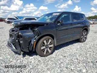 2025 Mitsubishi Outlander SE с VIN JA4J3VA86SZ012191, выставлен на аукционе Copart как лот 84253465 с пробегом 8 665 миль миль и Списание • Salvage title. История ставок и продаж доступна на DreamBid. Изображение 1.