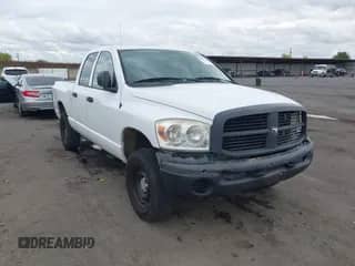 2007 Dodge 1500 SLT z VIN 1D7HU18N87J532443, wystawiony jako IAAI lot #43353682 z przebiegiem 164 397 mil mil oraz . Historia ofert i sprzedaży dostępna na DreamBid. Obrazek 1.