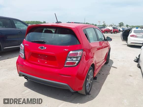 2019 Chevrolet Sonic LT с VIN 1G1JD6SB4K4133956, выставлен на аукционе IAAI как лот 42276210 с пробегом 47 348 миль миль и . История ставок и продаж доступна на DreamBid. Изображение 4.