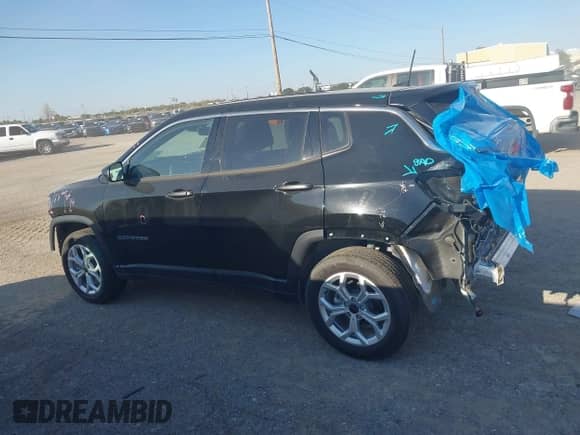 2025 Jeep Compass Sport z VIN 3C4NJDAN6ST539118, wystawiony jako IAAI lot #43150606 z przebiegiem 4 818 mil mil oraz . Historia ofert i sprzedaży dostępna na DreamBid. Obrazek 14.