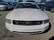 2005 Ford Mustang Deluxe with VIN 1ZVFT80N855149419, listed as a Copart auction lot 90728375 with 200,817 mi miles and Salvage title. Bid and sale history available at DreamBid. Image 5.