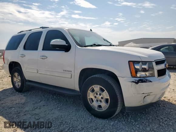 2013 Chevrolet Tahoe LT with VIN 1GNSCBE06DR103842, listed as a Copart auction lot 84603225 with 223,075 mi miles and Salvage title. Bid and sale history available at DreamBid. Image 4.