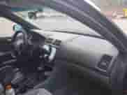 2003 Honda Accord LX z VIN 1HGCM66353A018662, wystawiony jako IAAI lot #41908567 z przebiegiem 216 510 mil mil oraz . Historia ofert i sprzedaży dostępna na DreamBid. Obrazek 5.