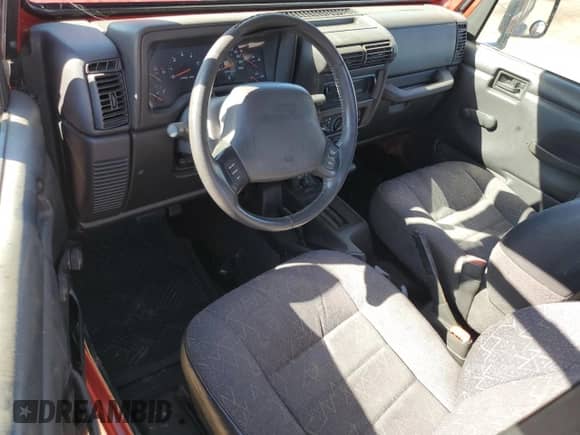 2001 Jeep Wrangler SE with VIN 1J4FA29P91P367534, listed as a Copart auction lot 81644824 with 156,597 mi miles and Clean title. Bid and sale history available at DreamBid. Image 8.