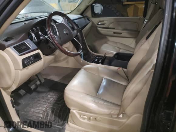 2009 Cadillac Escalade with VIN 1GYFK23249R197075, listed as a Copart auction lot 62199165 with 237,734 mi miles and Salvage title. Bid and sale history available at DreamBid. Image 7.