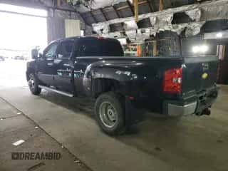 2014 Chevrolet Silverado 3500HD LTZ с VIN 1GC4K1C89EF138109, выставлен на аукционе Copart как лот 81026634 с пробегом 117 552 миль миль и Списание • Salvage title. История ставок и продаж доступна на DreamBid. Изображение 2.