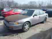 1995 Toyota Camry LE z VIN 4T1GK12E7SU081447, wystawiony jako IAAI lot #41607375 z przebiegiem 234 250 mil mil oraz . Historia ofert i sprzedaży dostępna na DreamBid. Obrazek 2.