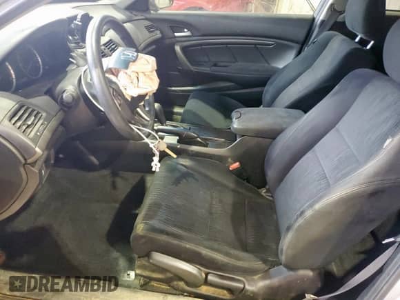 2011 Honda Accord LX-S with VIN 1HGCS1B31BA010751, listed as a Copart auction lot 60549685 with 117,499 mi miles and Salvage title. Bid and sale history available at DreamBid. Image 7.