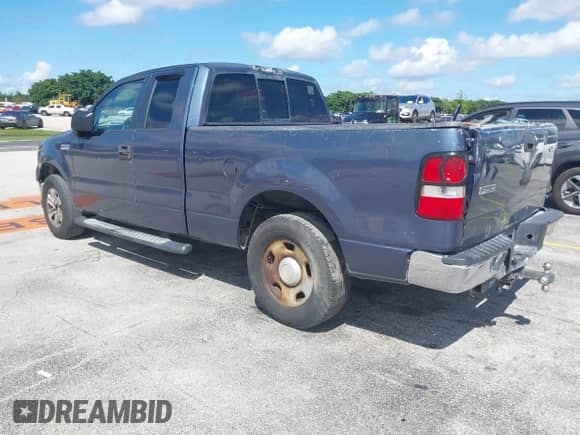 2006 Ford F-150 STX с VIN 1FTRX12W46NB27386, выставлен на аукционе IAAI как лот 43356392 с пробегом Не указан миль и . История ставок и продаж доступна на DreamBid. Изображение 3.