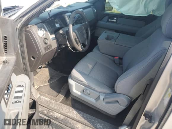 2012 Ford F-150 XL z VIN 1FTFX1EF3CFB89267, wystawiony jako Copart lot #69203925 z przebiegiem 86 756 mil mil oraz Czysty tytuł • Clean title. Historia ofert i sprzedaży dostępna na DreamBid. Obrazek 8.