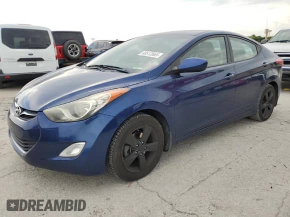 2013 Hyundai Elantra GLS с VIN KMHDH4AE5DU670553, выставлен на аукционе Copart как лот 68512665 с пробегом 98 276 миль миль и Списание • Salvage title. История ставок и продаж доступна на DreamBid. Изображение 1.