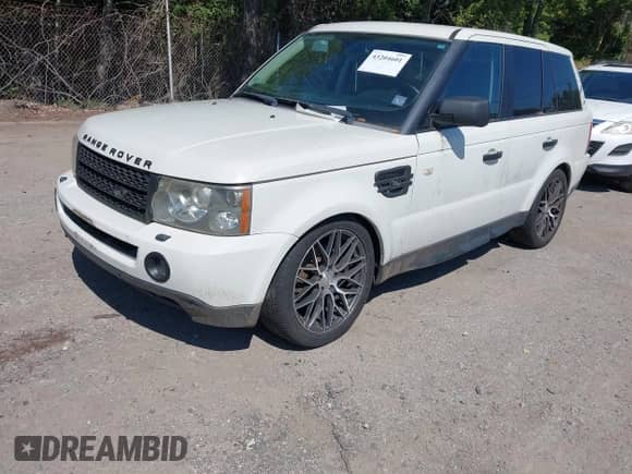 2009 Land Rover Range Rover Sport HSE с VIN SALSK25459A198438, выставлен на аукционе IAAI как лот 43204601 с пробегом 93 622 миль миль и . История ставок и продаж доступна на DreamBid. Изображение 2.