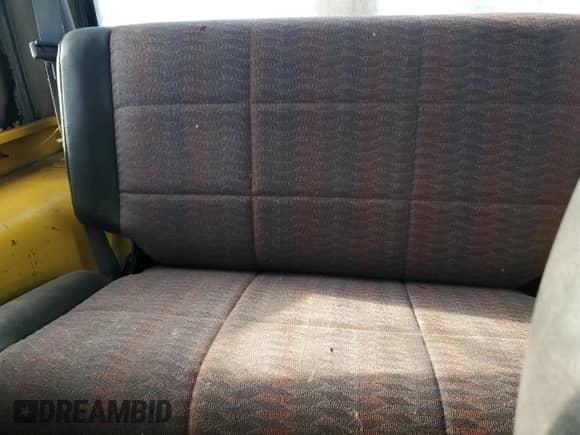 2000 Jeep Wrangler SE with VIN 1J4FA29P3YP705536, listed as a Copart auction lot 70344835 with 97,028 mi miles and Clean title. Bid and sale history available at DreamBid. Image 10.